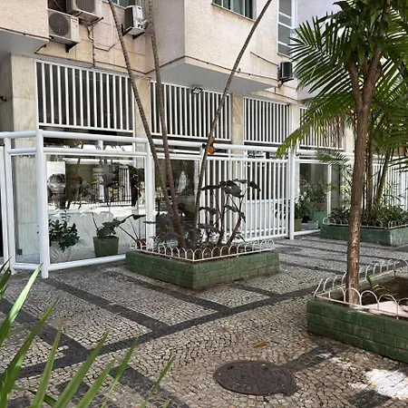 Excelente 2 quartos Copacabana bem localizado-3